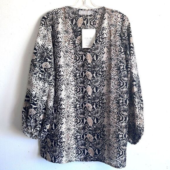 BELONGSCI Women's Loose Blouse Long Sleeved V-Neck Top Medium Animal Print - Picture 1 of 16